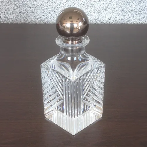 Plexiglas & Resin model by Maq’Exe