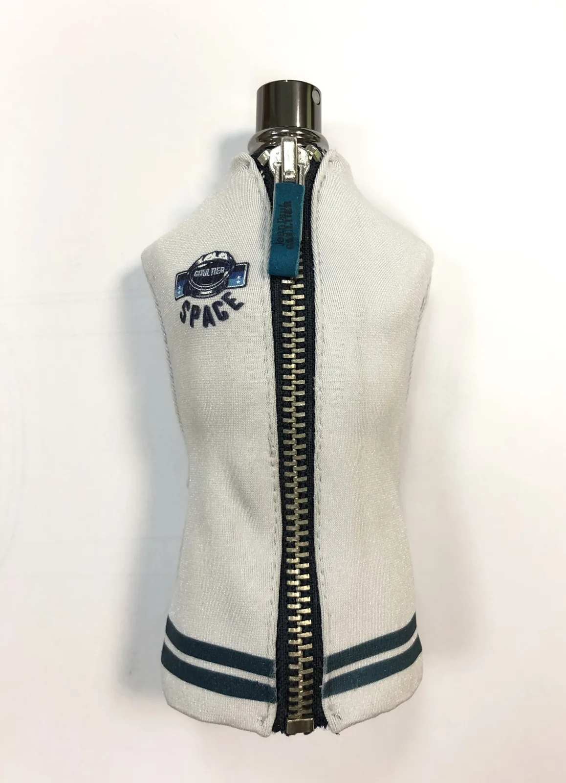 Leather & Fabric model by Maq’Exe