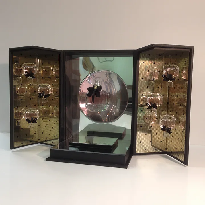 Gift boxes model by Maq’Exe